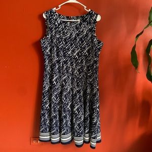 HAANI PETITE, blue & white, knee length